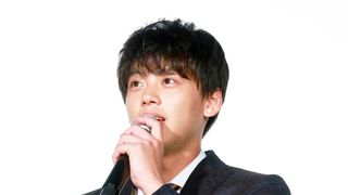 竹内涼真、川栄李奈ら共演者の母親をメロメロに！