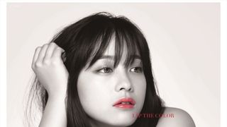 橋本環奈、オトナの魅力!「19歳の橋本環奈」写真展が開催