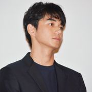 東出昌大は宇宙人タイプ?共演者が証言