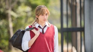 「半分、青い。」で話題の小関裕太が長髪!『春待つ僕ら』神山亜哉のビジュアル初公開