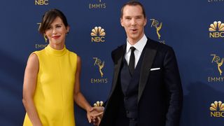 ベネディクト・カンバーバッチに第3子!ふっくらおなかの妻と登場