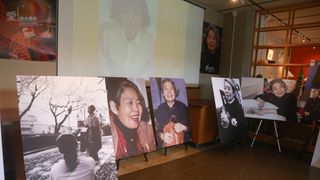 樹木希林さん写真展が奈良で開催 大勢の来場者が追悼