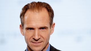 『キングスマン』第3弾は前日譚?レイフ・ファインズ出演