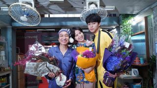 映画『コンフィデンスマンJP』長澤まさみらクランクアップ写真！＜コメントあり＞