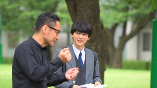 吉沢亮のリラックスした笑顔『あのコの、トリコ。』メイキング＆オフショットが公開