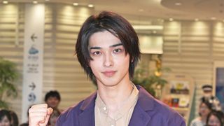 横浜流星、熱唱!ファン500人の前でデビュー曲を生披露