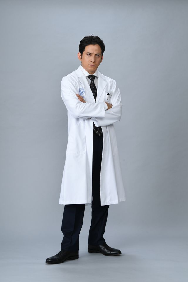 岡田准一「白い巨塔」で初の医師役　来年5夜連続放送