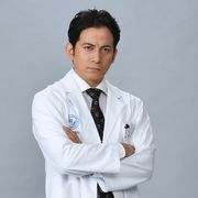 岡田准一「白い巨塔」で初の医師役 来年5夜連続放送