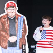 近藤春菜、劇場で絶叫!マイケル・ムーア監督じゃねーよ!