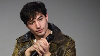 『ファンタビ』エズラ・ミラー、未成年の時セクハラを受けていた