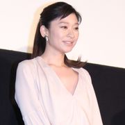 篠原涼子、自身初の主演女優賞受賞にびっくり!「倒れそうに」