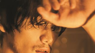 福士蒼汰、ワイルドなヒゲ姿 セクシーな表情にドキリ