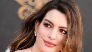 アン・ハサウェイ、セサミストリート映画版に出演か