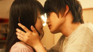 神木隆之介&有村架純、キス直前!『フォルトゥナの瞳』場面写真が公開