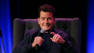 いまやスキャンダル王チャーリー・シーンの壮絶人生とは