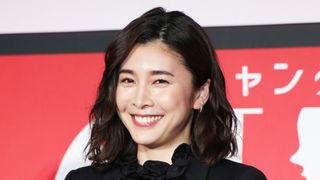 竹内結子、撮影オフの素顔　バカリズムら共演者明かす