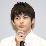 「3年A組」目力イケメンに反響!神尾楓珠って?