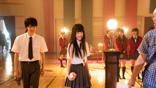 浜辺美波、高杉真宙ら演技合戦の舞台裏！『賭ケグルイ』撮影現場レポート