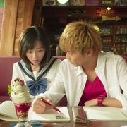 福原遥×佐藤大樹『4月の君、スピカ。』新場面写真!仲良しメイキングも