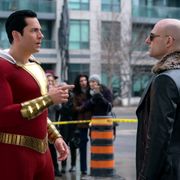 『キングスマン』教官がシリアスすぎる悪役に!心は子供・体は大人シャザムと激突!