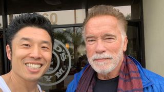 なかやまきんに君、シュワちゃんと2ショットが話題！