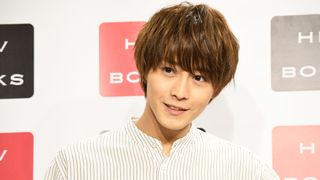 猪野広樹、時代を遡る経験したかった 昭和の雰囲気漂うカレンダー発売
