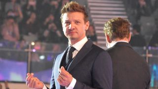 『アベンジャーズ』ジェレミー・レナー、ファンに愛のささやき