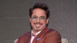 『アベンジャーズ』ロバート・ダウニー・Jr、日本のファンに神対応！