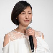広末涼子、声を震わせ涙…長渕剛の主演映画会見で