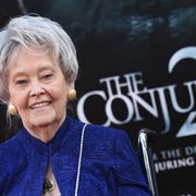 『死霊館』モデル 心霊研究家ロレイン・ウォーレンさん死去 92歳