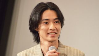 山崎賢人『キングダム』100万人突破!劇場満席に吉沢亮と笑顔