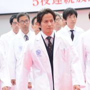 岡田准一の「白い巨塔」名シーン再現に800人沸く