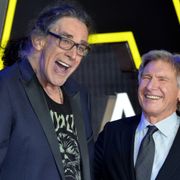 『スター・ウォーズ』チューバッカ役ピーター・メイヒューさん死去 ハリソン・フォードが追悼
