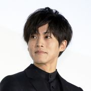 松坂桃李、時代劇を盛り上げたい!監督の絶賛に感無量