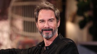 「ユニークライフ」に「トラベラーズ」のエリック・マコーマックが出演