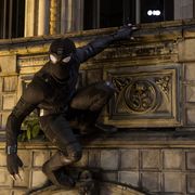 スパイダーマン、新スーツは真っ黒!『ファー・フロム・ホーム』場面写真が公開