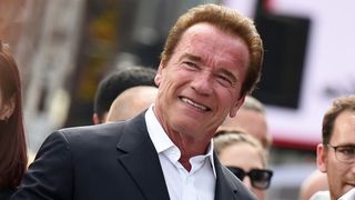 シュワルツェネッガー、イベント中に飛び蹴り食らう　加害者に告発はなし