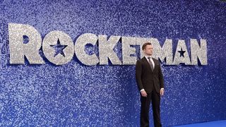 『ボヘミアン・ラプソディ』とまったく違う!エルトン・ジョン映画が英プレミア