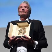 アラン・ドロン83歳、名誉パルムドール受賞に涙