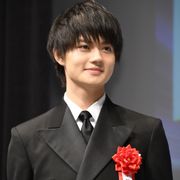佐野勇斗、初の映画賞受賞に笑顔!『ちはやふる』との出会いは「幸せ」
