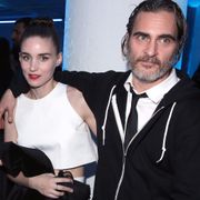 ホアキン・フェニックスとルーニー・マーラが婚約か?
