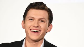 トム・ホランド愛されすぎ！アベンジャーズ仲間がバースデー祝福