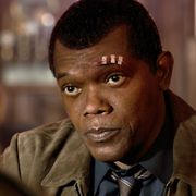 『キャプテン・マーベル』若きニック・フューリーのビフォアアフター 特別映像で公開