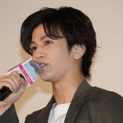 岩田剛典、AKIRA&リン・チーリンの結婚祝福「奇跡のような組み合わせ」