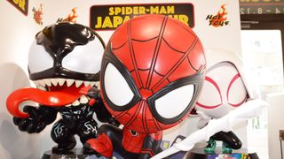 『スパイダーマン』巨大スタチューが超キュート！期間限定ストアがオープン