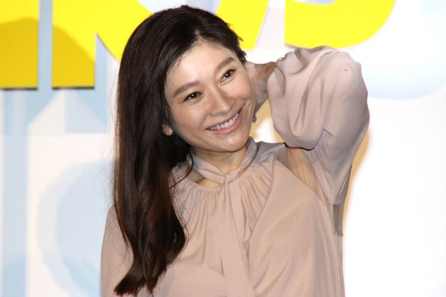 主演作が公開初日を迎えた篠原涼子