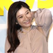 篠原涼子、初日の興奮を観客と共有!客席に向かって「愛してる」