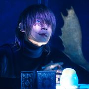 窪田正孝、色気全開でスフレを食す!『Diner ダイナー』本編映像