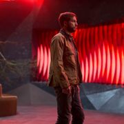 全身麻痺の男がAIチップで殺人マシン化!『アップグレード』10月日本公開