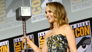 ナタリー・ポートマンが女性版ソーに！『ソー・ラブ・アンド・サンダー』発表！